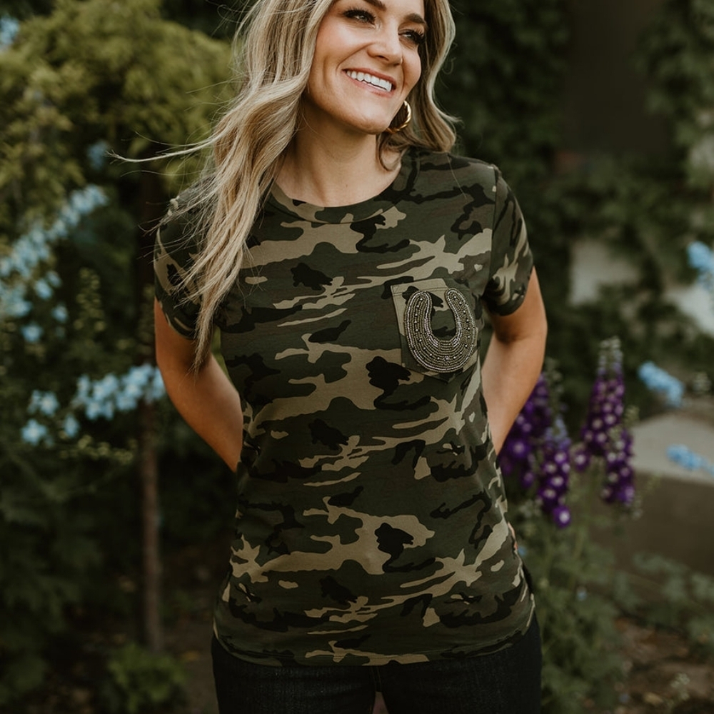 NEW RODEO QUINCY Green Lucky Lizzy Camo Tee - Picture 2 of 4